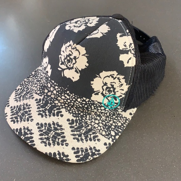 Volcom Accessories - Volcom Hat